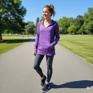 Champion Women’s Light Purple Hoodie Top XS  Performance Gym Sporty Gorpcore Run